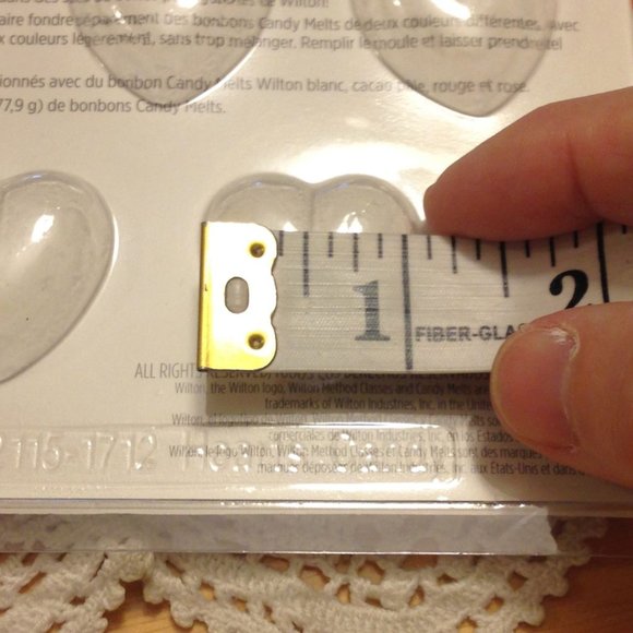 Wilton Candy Molds - Make Chocolate Hearts for Valentine's Day or Wedding - Picture 2 of 5